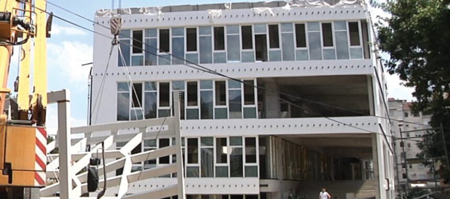 Teatri dhe Biblioteka e Tetovës, premtimi i neglizhuar 