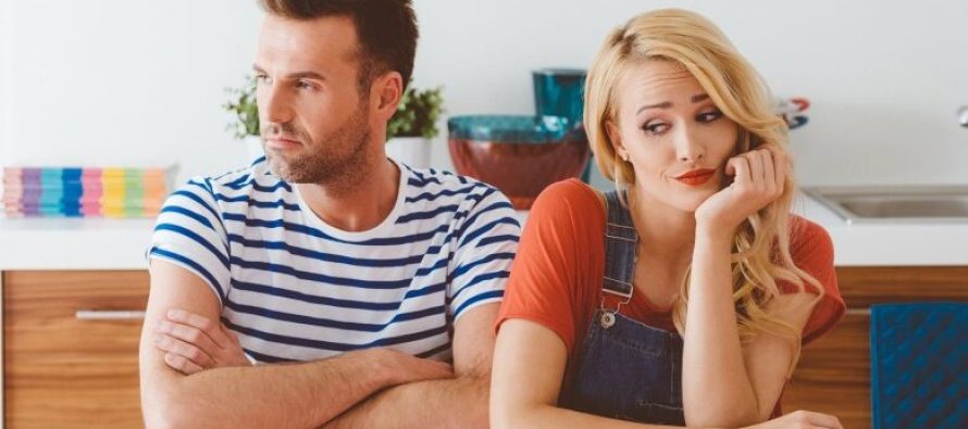 Tri arsye pse nuk duhet të besojmë në dashuri në shikim të parë