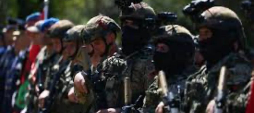 15-vjetori i anëtarësimit në NATO, ushtria shqiptare demonstron forcën në një ceremoni