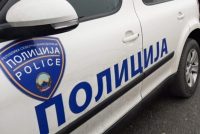 Konflikt në një bankë në Shkup, 53-vjeçarja dyshohet se sulmoi dhe kërcënoi vajzën