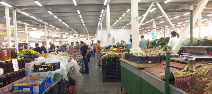 Qytetarët bëhen gati për festën e Bajramit