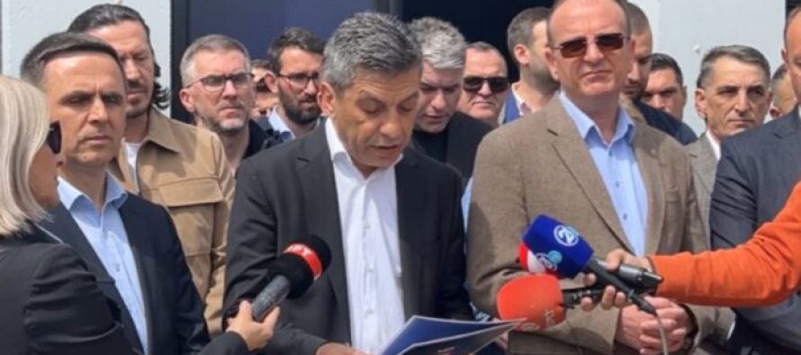 VLEN: Ali Ahmeti si në Kore të Veriut