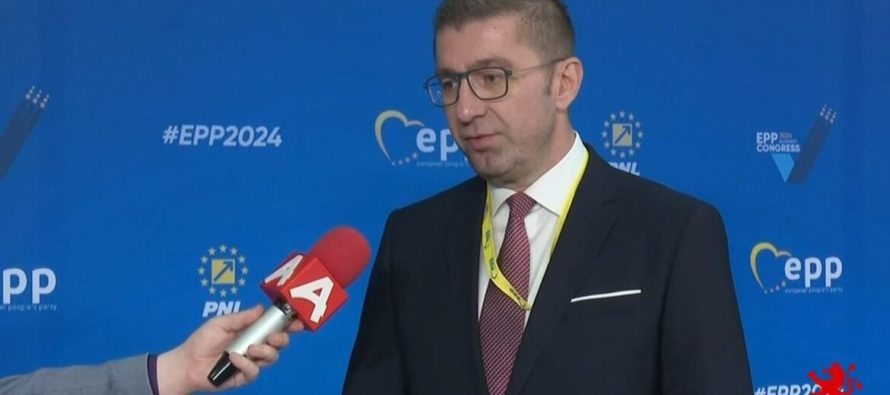 Mickoski: Opozitës shqiptare i kam dërguar mesazh për koalicion, por deri më tani nuk kam marrë përgjigje