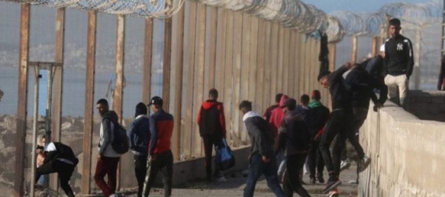 Amnesty International: BE-ja nuk duhet të “tregtojë me qenie njerëzore”, marrëveshja Shqipëri-Itali shqetësuese