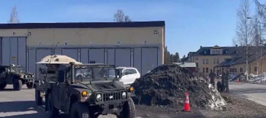 Momente nga dërgimi i monumentit të Skënderbeut në Gjakovë