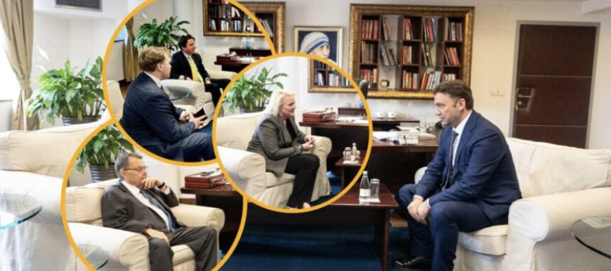 Osmani ka pritur në takim katër ambasadorë, iu ankua për “vjedhje të vullnetit zgjedhor”