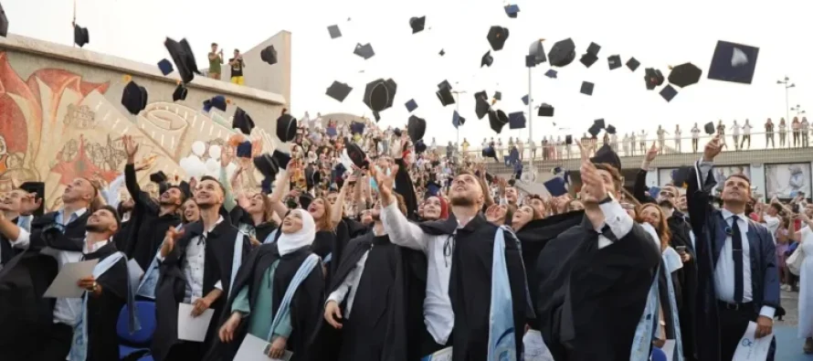 RMV, vitin e kaluar diplomuan 7.422 studentë, 0.78 përqind më pak se në vitin 2022