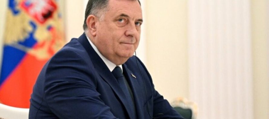 Dodik me një çmenduri të re: Në Srebrenicë nuk u vra askush, do t’ia ndryshojmë emrin qytetit
