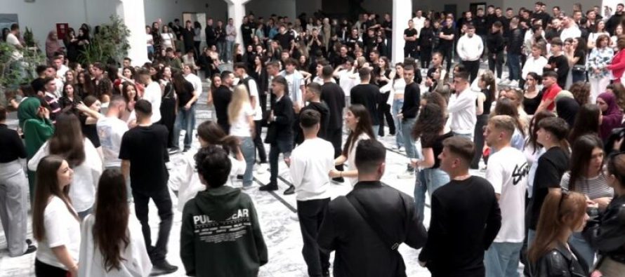Maturantët në dilemë për të ardhmen e tyre
