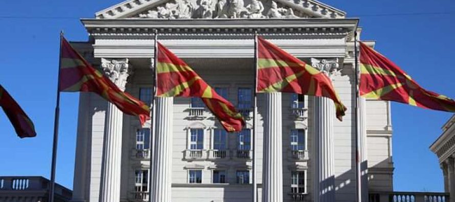 Ulja e numrit të të punësuarve në administratë, sfidë për secilën qeveri
