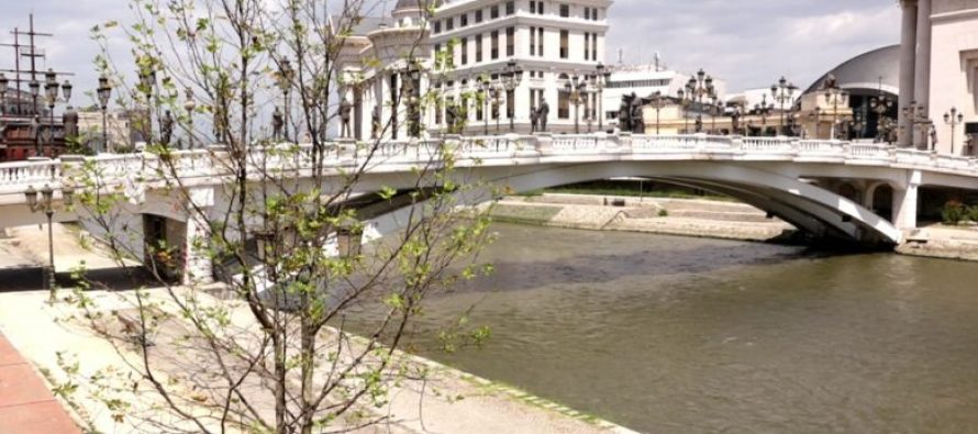 Nga e mërkura deri në fundjavë, mot i paqëndrueshëm me shi të rrëmbyeshëm dhe bubullima