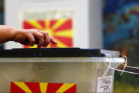 Mbi gjysma pa përcaktim politik: Çfarë tregojnë shifrat e anketës së Granuleksit?