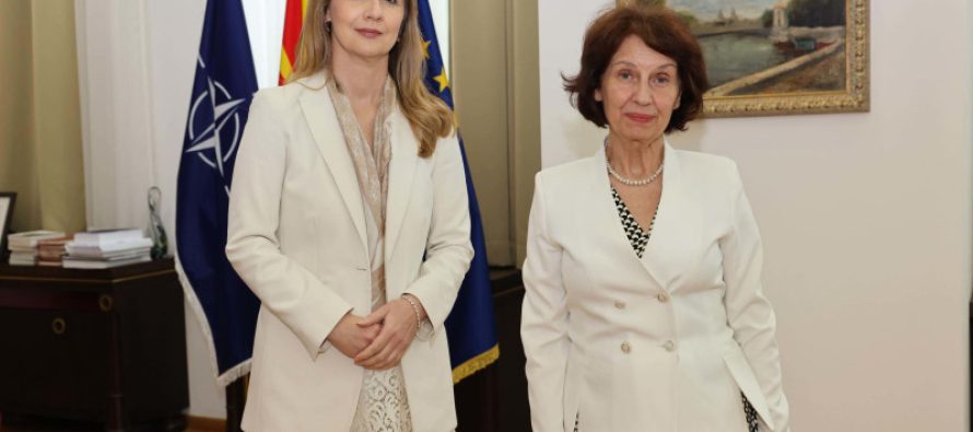 Presidentja Siljanovska Davkova priti në takim guvernatoren e Bankës Popullore, Anita Angellovska-Bezhoska