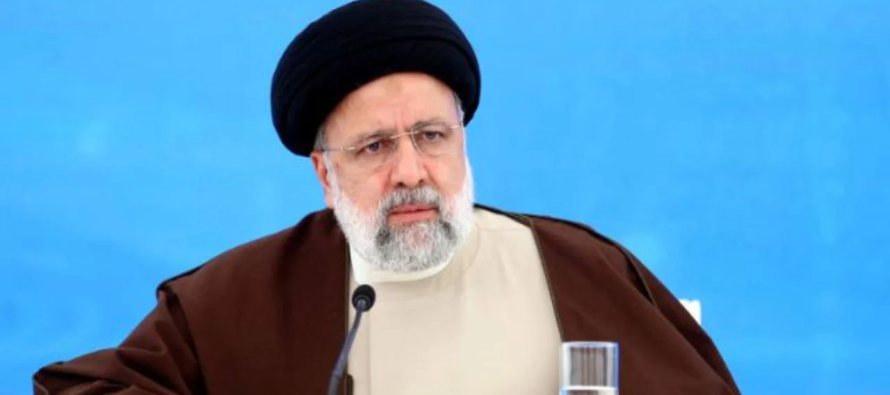Vdekja e presidentit Raisi, iranianët gëzim dhe festa ditën e varrimit të tij! Shpërndajë ëmbëlsira nëpër rrugë