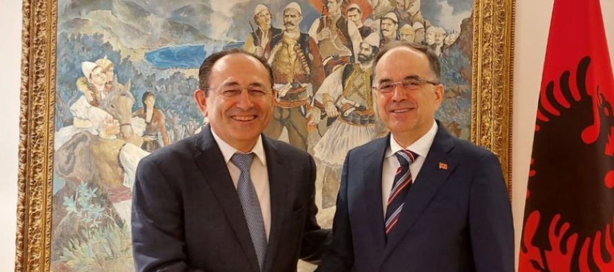 “Modeli i shqiptarit të suksesshëm” – Presidenti Begaj pret në takim kandidatin për eurodeputet, Muharrem Salihu