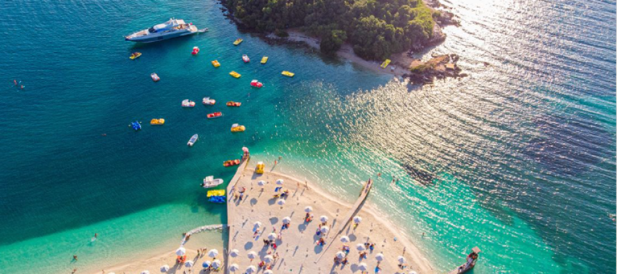 “Shqipëria, me rritjen më të fortë në Europë” – Në 3-mujorin e parë, më shumë se dyfishi i turistëve sesa në 2019