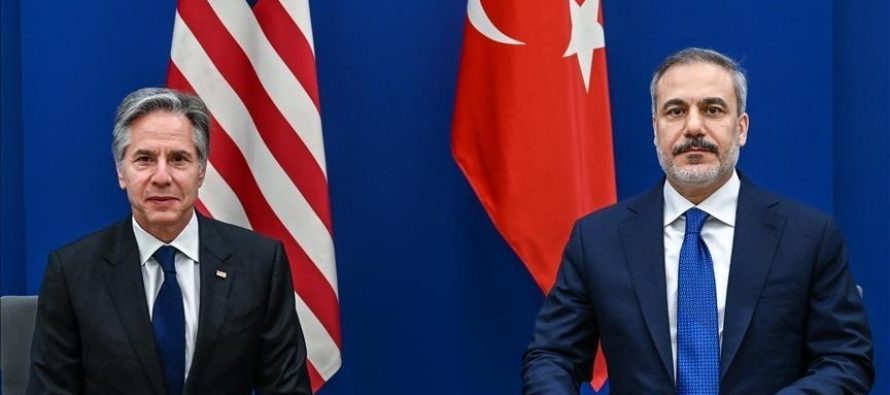 Kryediplomati turk diskuton me sekretarin amerikan propozimin e fundit për armëpushim në Gaza