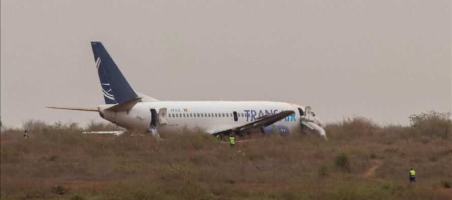 Senegal, 11 të lënduar pasi avioni Boeing 737 del nga pista