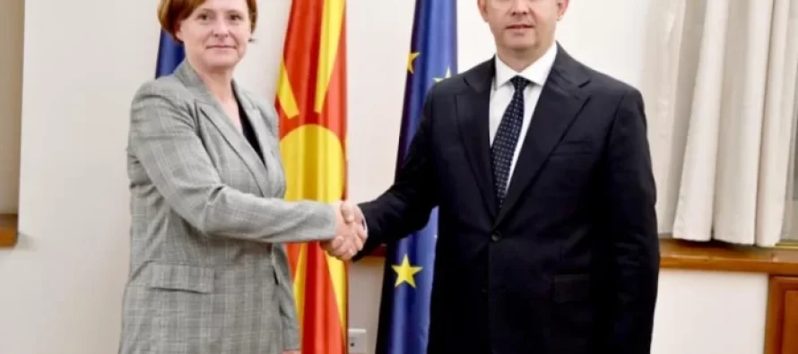 Gashi-Dreksler: Vendi të vazhdojë rrugën e eurointegrimeve dhe të zbatojë detyrimet e marra