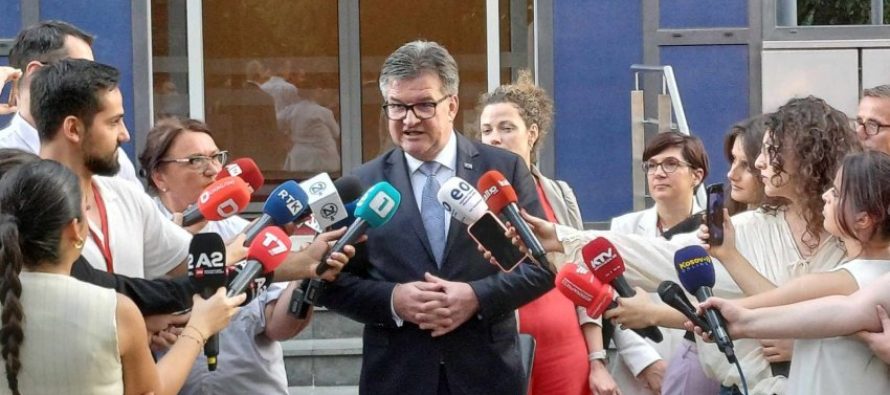 Lajçak pas takimit me Bislimin: Të përshpejtohet zbatimi i marrëveshjes për normalizim marrëdhëniesh
