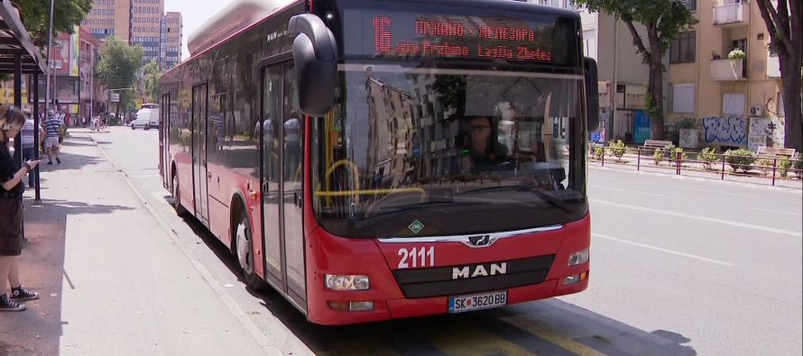 Transportuesit privatë, nuk u ndalua transporti publik në kryeqytet