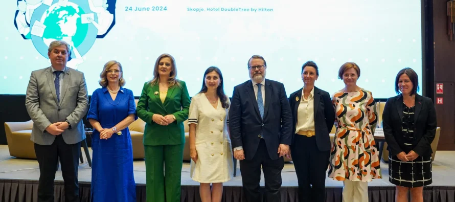 Barazia gjinore inkurajon pjesëmarrjen e grave në politikat e jashtme, mesazh nga paneli i UN Women dhe MPJ-së në Shkup