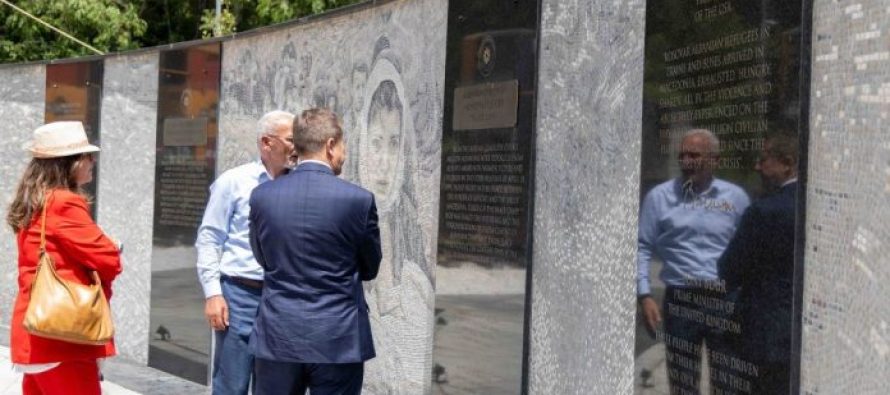 Szunyog viziton qendrën përkujtimore “Bllaca 99”, e quan ngjarje të rëndësishme historike