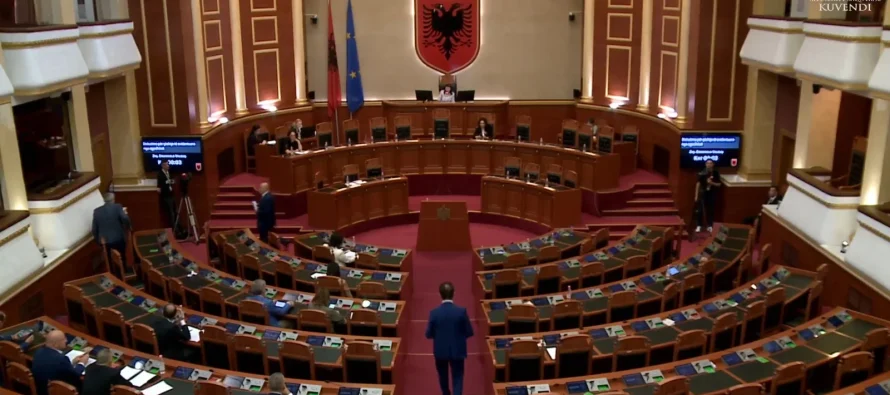 Pragndeshja me Spanjën, deputetët braktisin Kuvendin ditën kur diskutohet për problemet e elektoratit