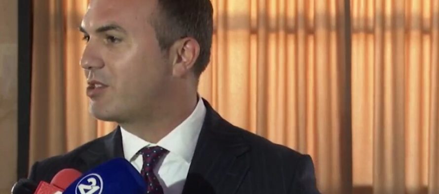 Arbër Ademi: Maqedonia e Veriut duhet të miratojë ndryshimet kushtetuese për të vazhduar rrugën drejt BE-së