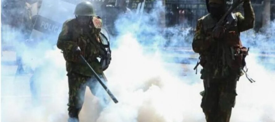Protesta me 22 të vdekur në Kenia, presidenti tërheq ligjin për taksimin