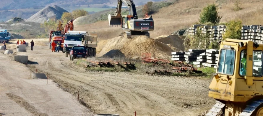 Enti i Revizionit: Nga 24 projekte kapitale vetëm njëri ka përfunduar
