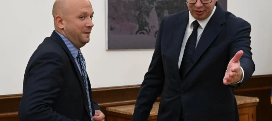 Emisari gjerman aterron në Serbi, Vuçiq tregon se për çfarë biseduan