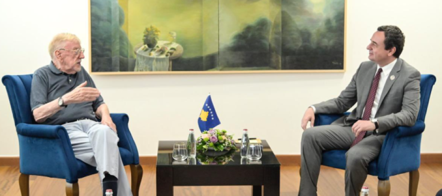 “Mik i përjetshëm”, Kurti: Pa Walkerin, historia e Kosovës mund të kishte marrë një kthesë edhe më të rëndë