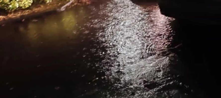 Stuhi me reshje të dendura shiu, breshër dhe bubullima në Shkup