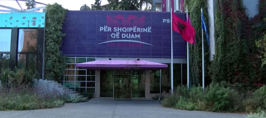 “Nga sot deri në zgjedhje jeni në test për një vend në listë”, Rama mbledh grupin e PS për ndryshimet në Qeveri, kritika sërish deputetëve