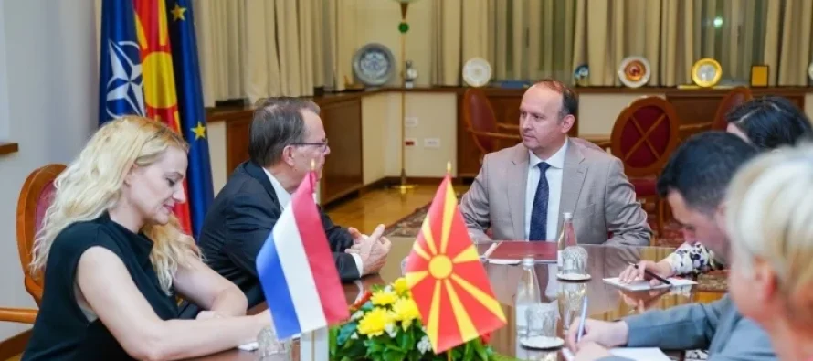 Gashi e priti në takim lamtumirës ambasadorin holandez, Dirk Jan Kop
