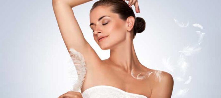 Zbardhni nënsqetullat e errëta me këto metoda efektive natyrale