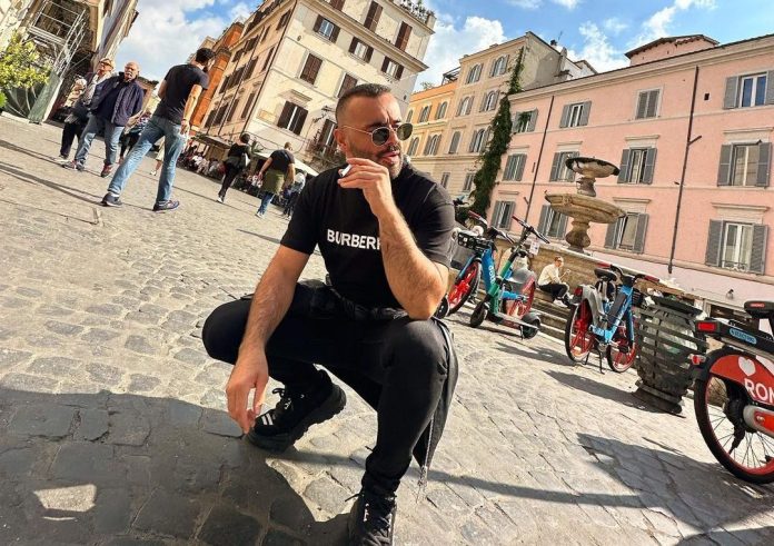 2Ton prezanton projektin e ri muzikor  Interes 