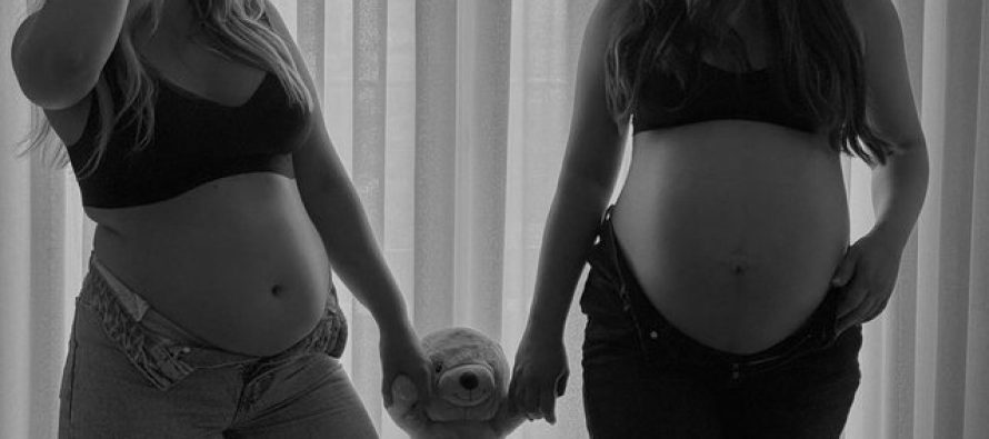 Shtatzënë në të njëjtën kohë, Kiara surprizon shoqen e saj të ngushtë, Liesën