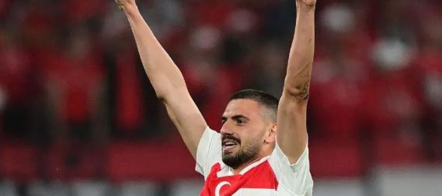 Mediat austriake e akuzojnë Demiralin që festoi me simbol fashist