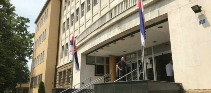 Gjykata në Beograd ia cakton 30 ditë paraburgim kosovarit të arrestuar mbi pretendimin për krime në Koshare