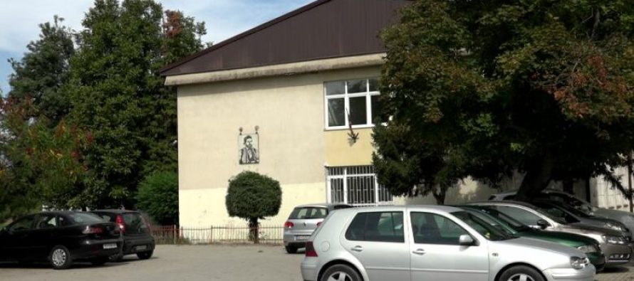 Shkolla fillore “Njegosh” e komunës Gazi-Babë edhe këtë vit të ri shkollor nuk do të ketë mësim shqip