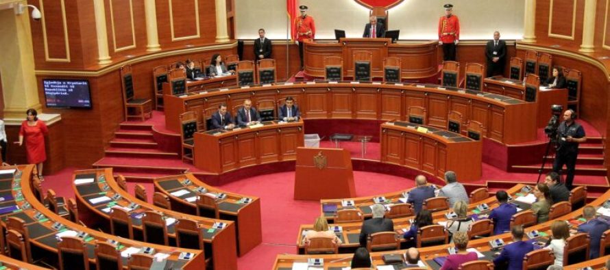 Kuvendi i Shqipërisë i miraton ndryshimet në Qeverinë Rama