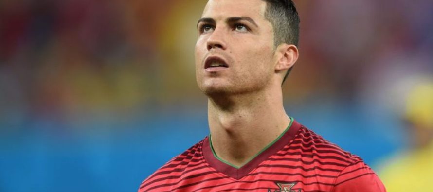 VIDEO/ Cristiano Ronaldo thyen rekordin e abonentëve në YouTube me debutimin e tij