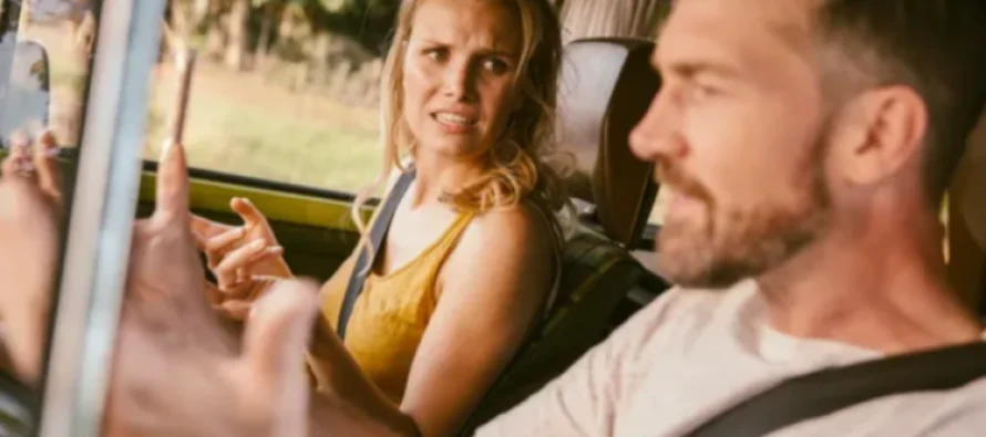 4 shenja që tregojnë se nuk duhet të bëni udhëtime me persona të tjerë