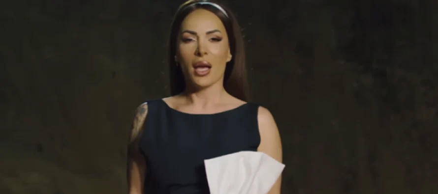 Eli Malaj tregon prapaskenat e këngës që Besi i dedikoi Xhensilës