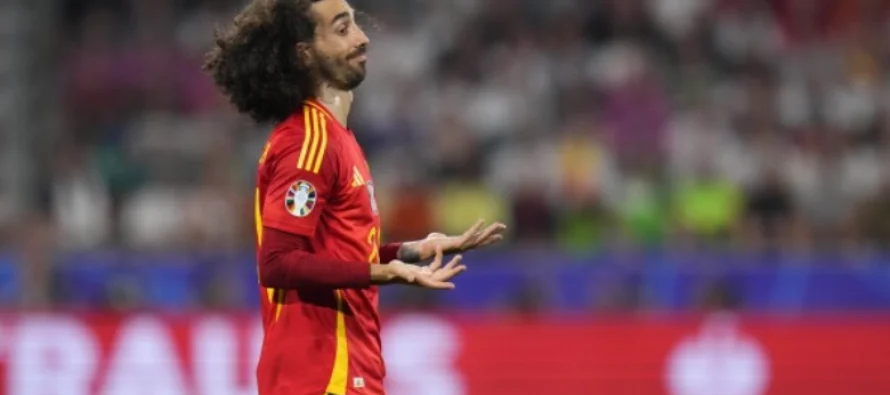 Spanjollët të indinjuar për disa momente me mbrojtësin e majtë të tyre: Por pse Cucurella duroi fishkëllimat gjatë gjithë ndeshjes