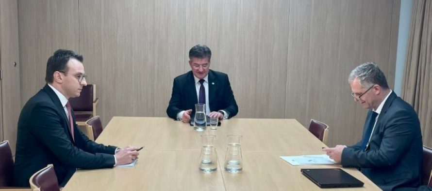 Përfundon takimi trepalësh në Bruksel