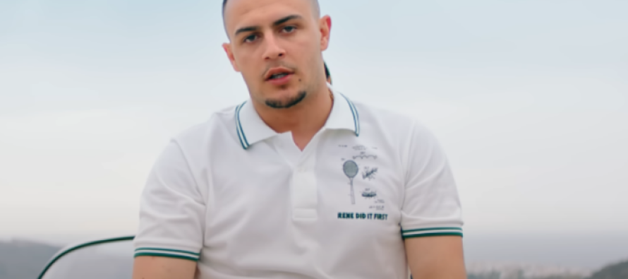 Don Xhoni publikon këngën e re “M’fal”