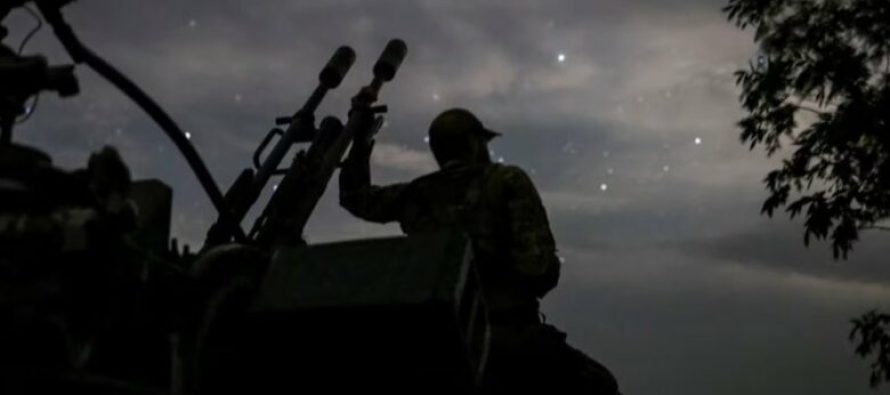 Ukraina liron mijëra të burgosur për të luftuar kundër Rusisë